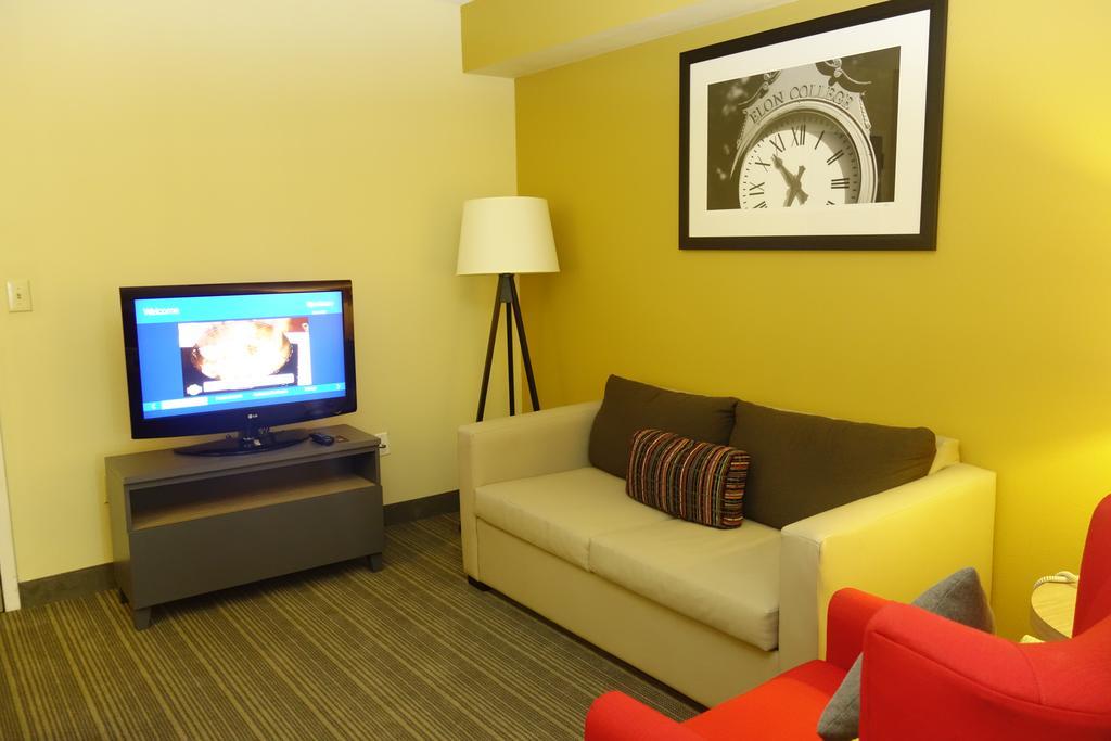 Country Inn & Suites By Radisson, Burlington Elon , Nc エクステリア 写真